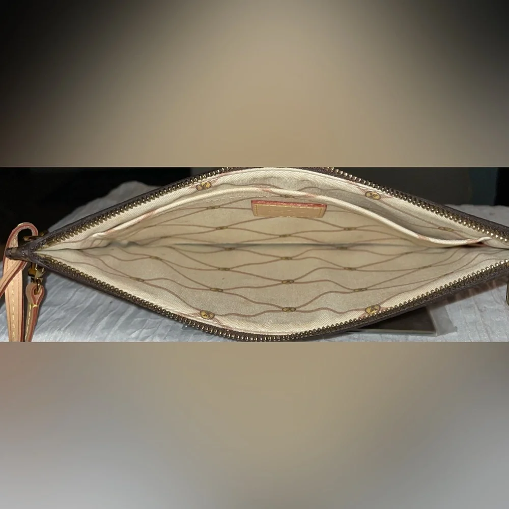 LOUIS VUITTON SIGNATURE LV MONOGRAM TRUNK NEVERFULL WRISTLET POUCH CLUTCH RARE - Picture 6 of 14